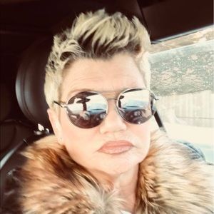 Meet your Posher, Betsy